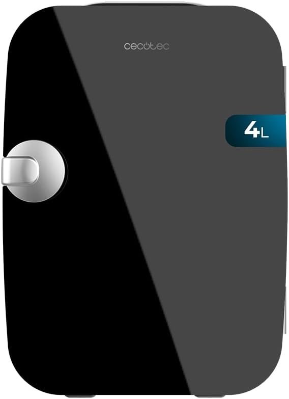 Mini frigorífico negro de Cecotec para espacios pequeños